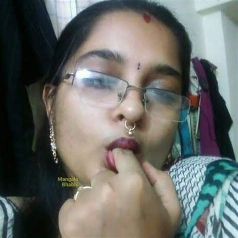 indian bhabhi pussy photo|Desi Bhabhi Nude Pussy Gallery – 50 Pics!